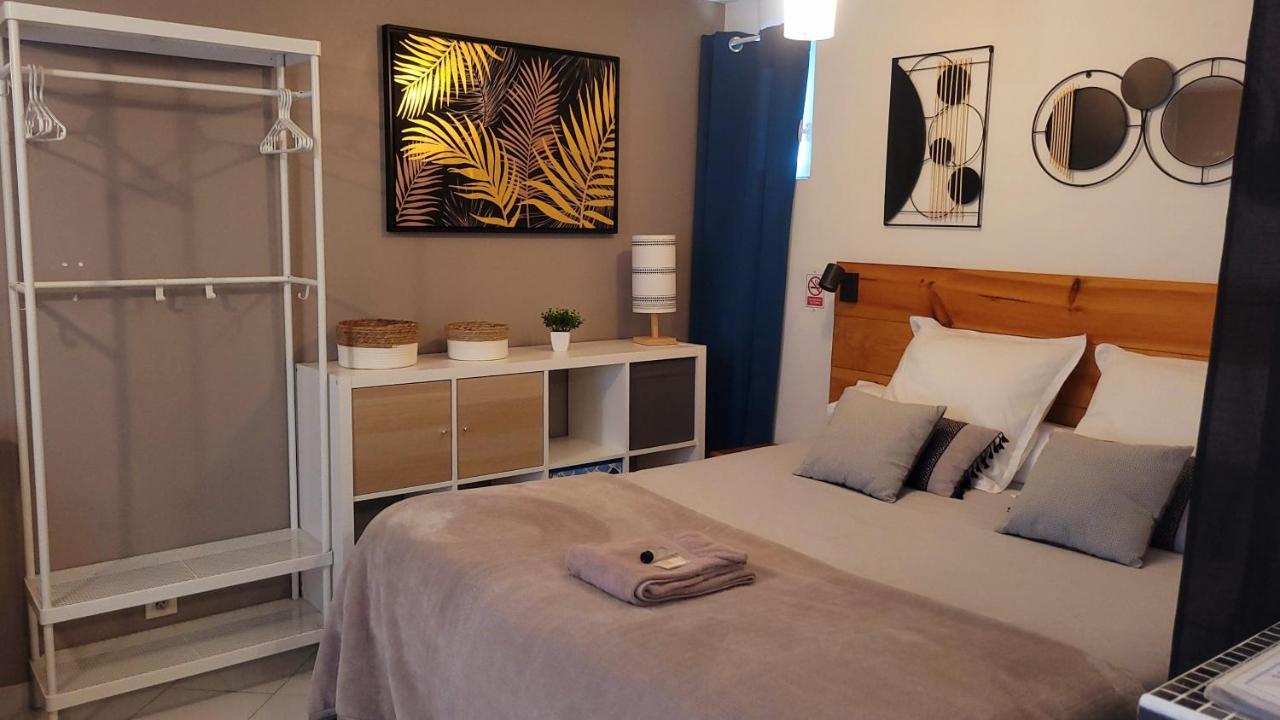 Ravissant Studio Prive 2 Pieces "Le Cosy" Tout Equipe Monchy-Saint-Eloi Exterior foto